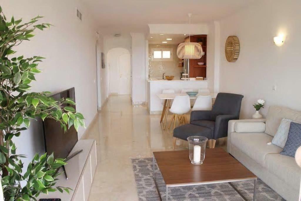 Ref 12 Luxury Aparment With Views Apartment มาร์เบยา ภายนอก รูปภาพ