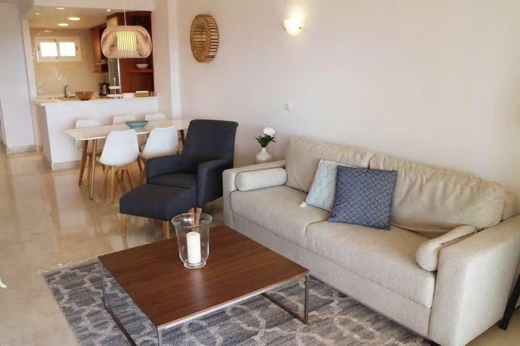 Ref 12 Luxury Aparment With Views Apartment มาร์เบยา ภายนอก รูปภาพ